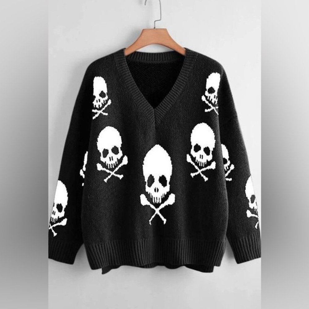 Skull V-neck Sweater